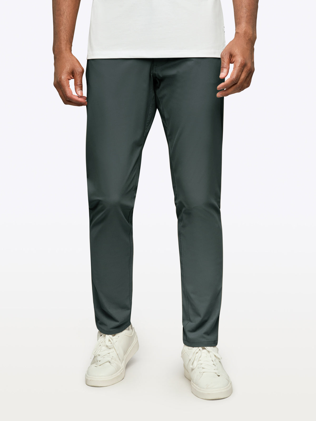 [info]--Isa is 6'3, 180lbs, 32" waist and wears a size L
