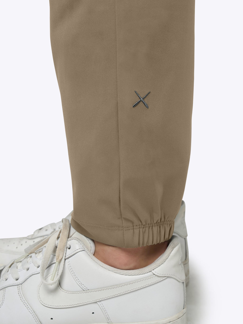 AO Jogger Pant | Sepia Tint Slim-Fit Versaknit®