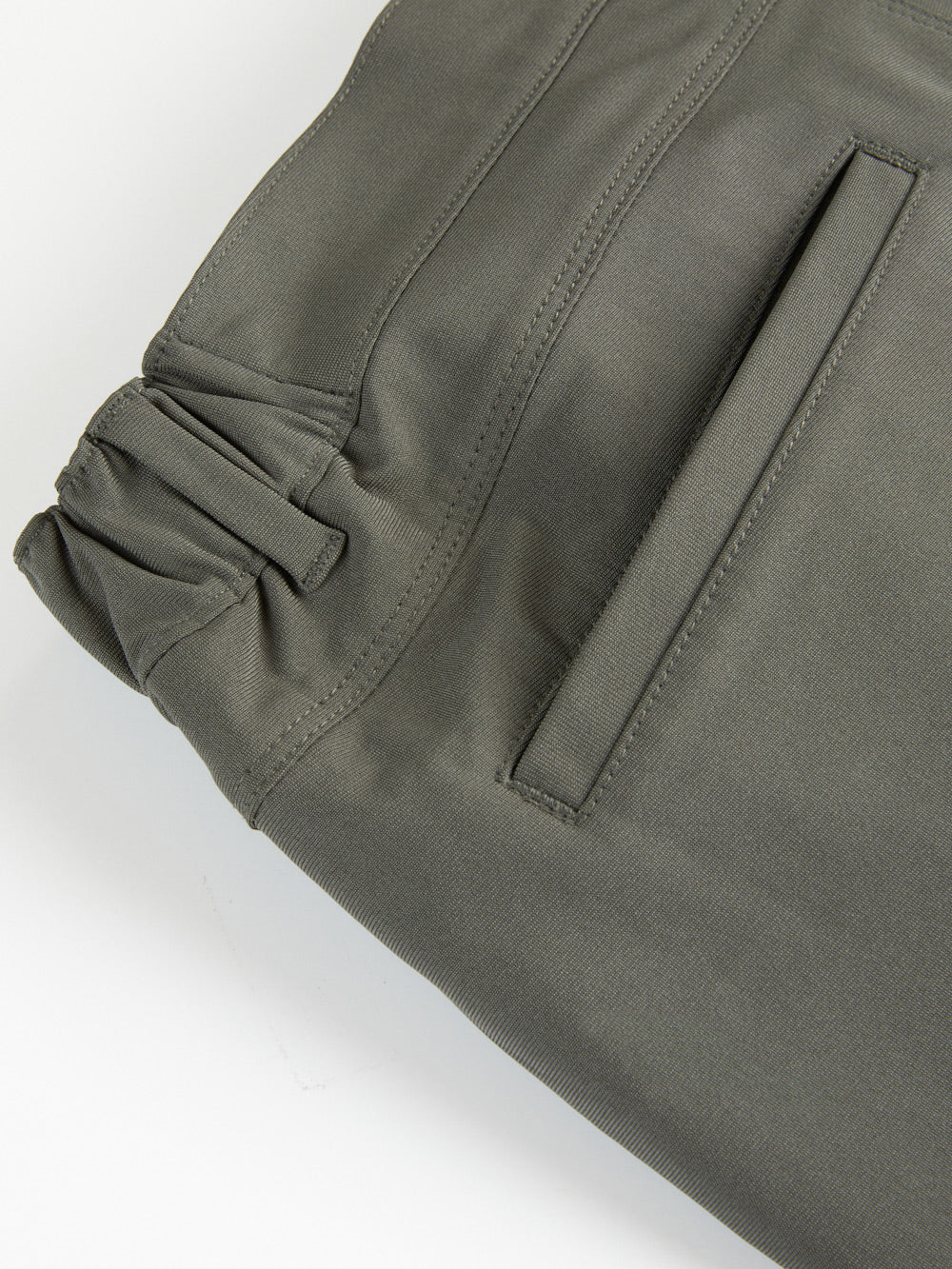 AO Jogger Pant Tall | Dark Pine Slim-fit Versaknit®