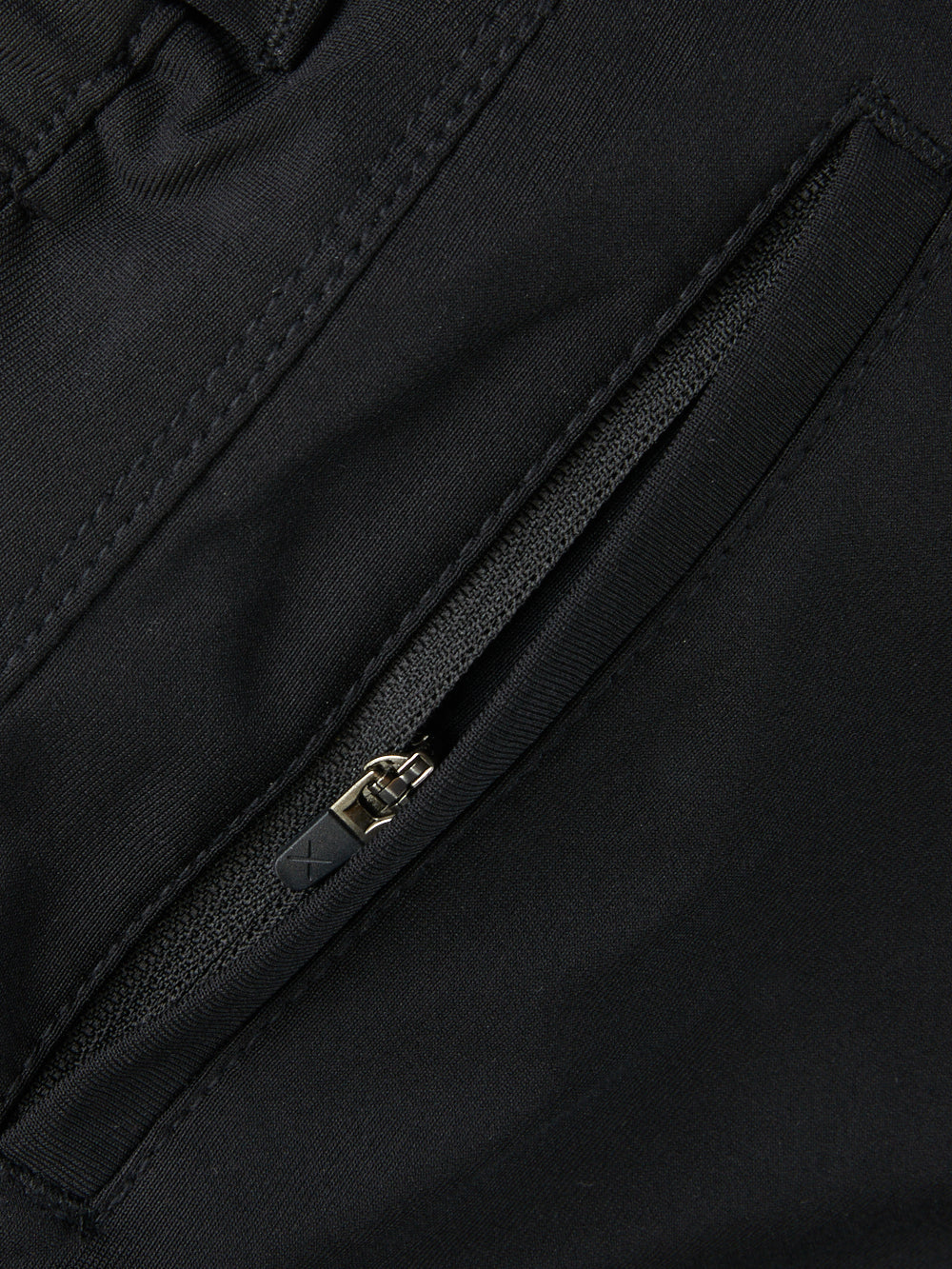 AO Jogger Pant Tall | Black Slim-fit Versaknit®