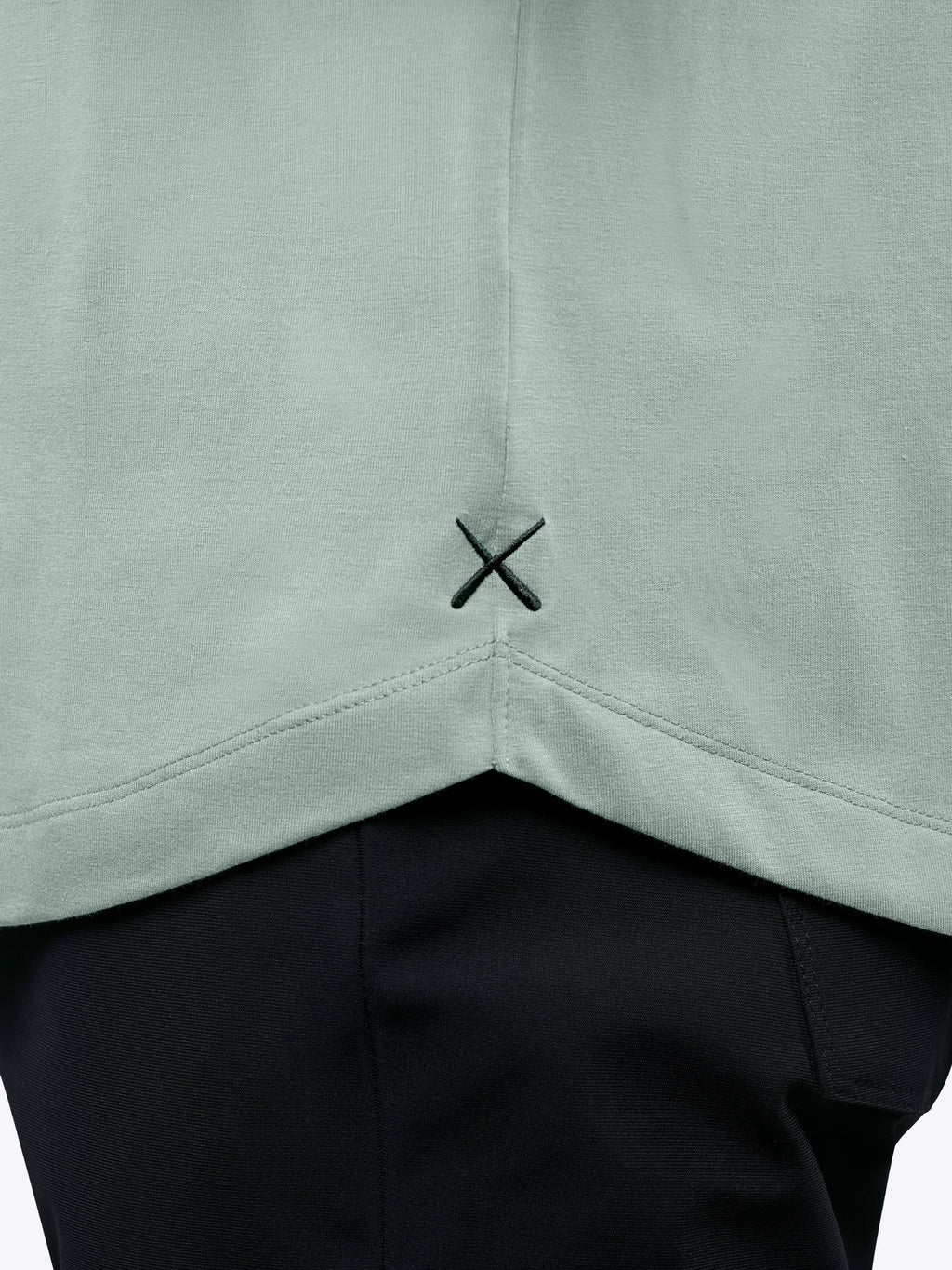 AO Curve-Hem Tee | Slate Grey Signature-Fit PYCA Pro®