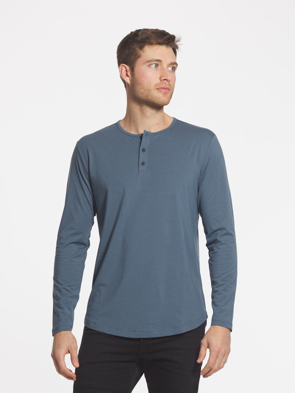 [info]--Drew is 6'1 and wears a size L