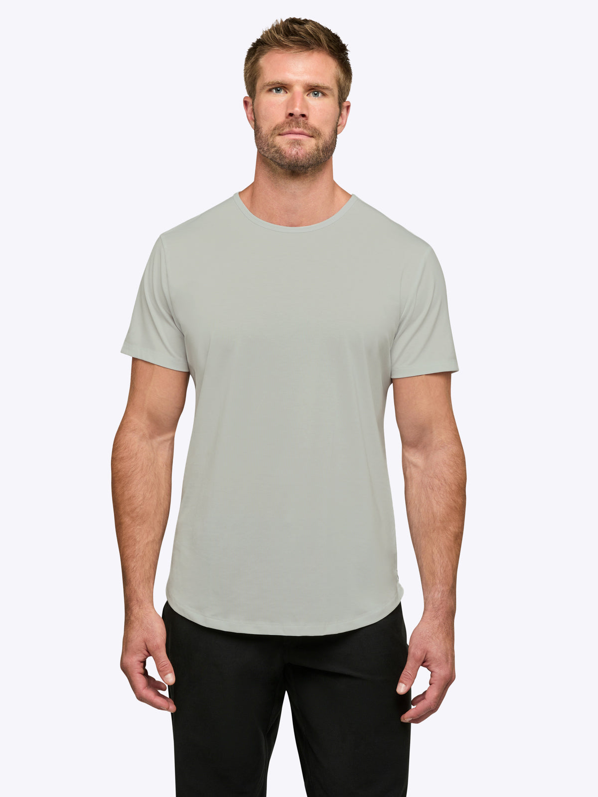 [info]--Davey is 6’2, 200lbs and wears a size L