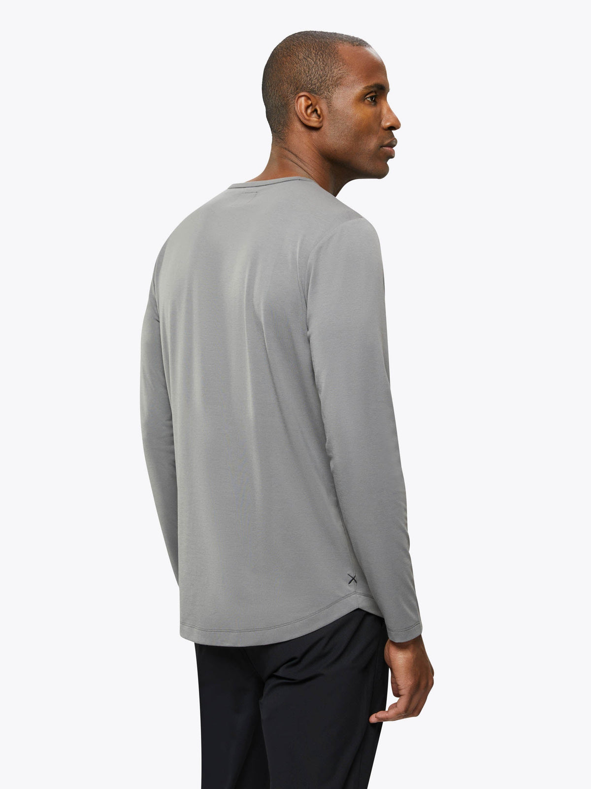 AO Long Sleeve Curve-Hem Tee | Wolf Signature-fit PYCA Pro®