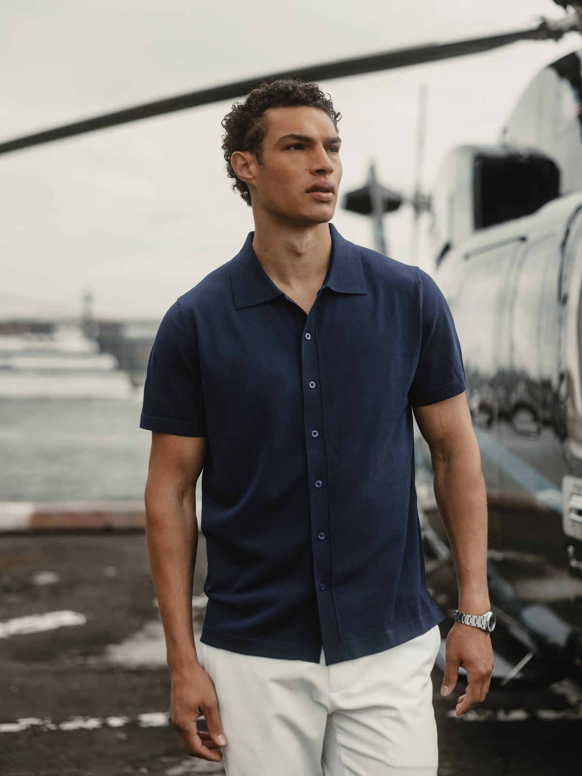[info]--Noah is 6' 2" 185 and wears a large